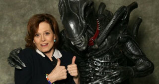Sigourney Weaver : Alien VS Predator