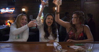 Bad Moms : Mila kunis kristen bell