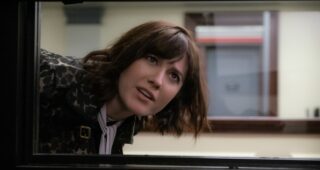 BrainDead saison 1 : Mary Elizabeth Winstead