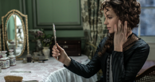 Kate Beckinsale : Love & Friendship
