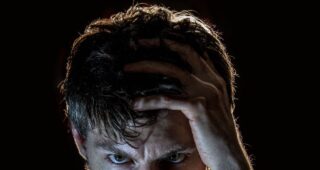 Outcast saison 1 : Poster