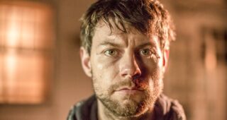 Outcast saison 1 : Saison 1
