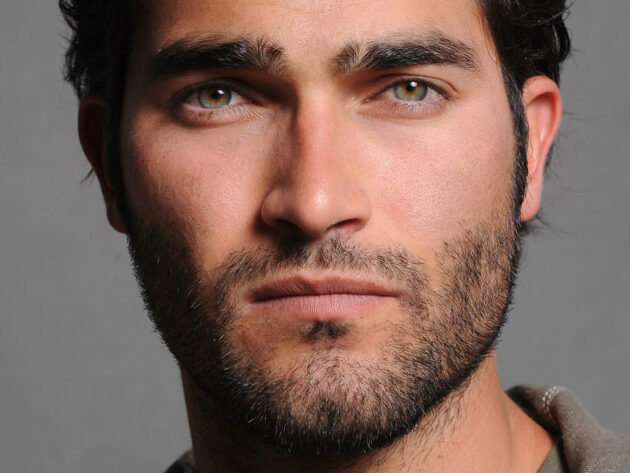 Photo 2 Tyler Hoechlin