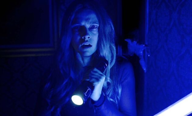 Dans le noir : Photo Teresa Palmer
