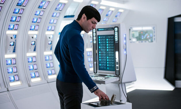 Star Trek Sans limites : Photo Zachary Quinto