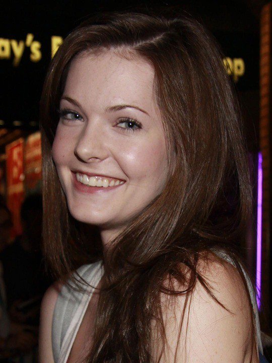Meghann Fahy : Photo officielle