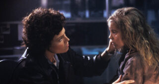 Aliens - Le retour : Photo Sigourney Weaver, Carrie Henn