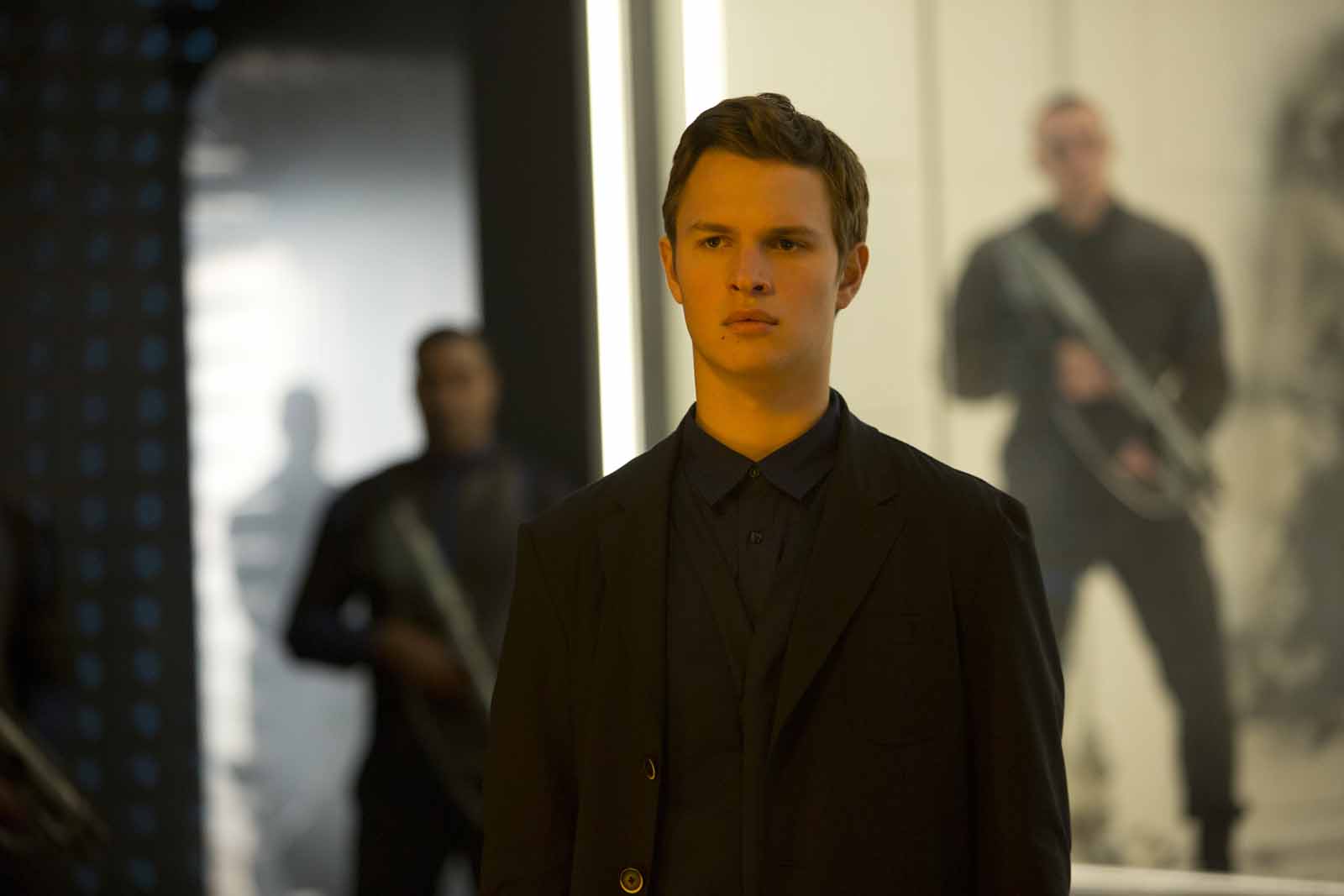 Ansel Elgort : Photo officielle