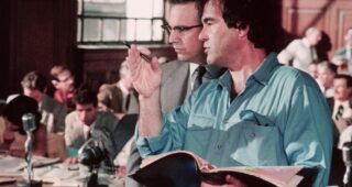JFK : Photo Oliver Stone, Kevin Costner