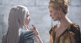 Le Chasseur et la Reine des glaces : Photo Emily Blunt, Charlize Theron