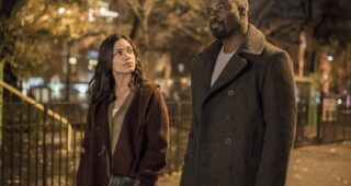 Luke Cage saison 1 : Photo Mike Colter, Rosario Dawson