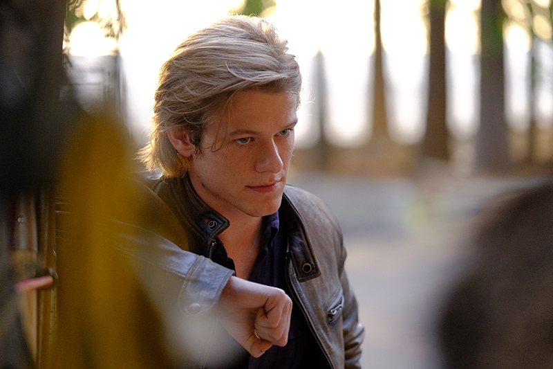 Lucas Till : Photo officielle