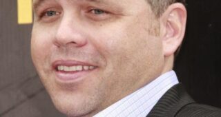 Chris McKenna : Photo officielle