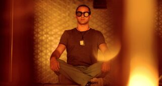 Photo Sunshine, Cliff Curtis