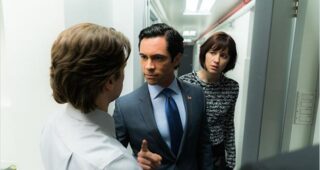 Photo Mary Elizabeth Winstead, Danny Pino