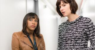 Photo Mary Elizabeth Winstead, Nikki M. James