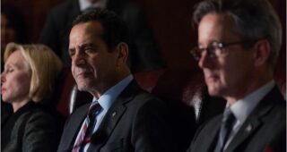 Photo Tony Shalhoub