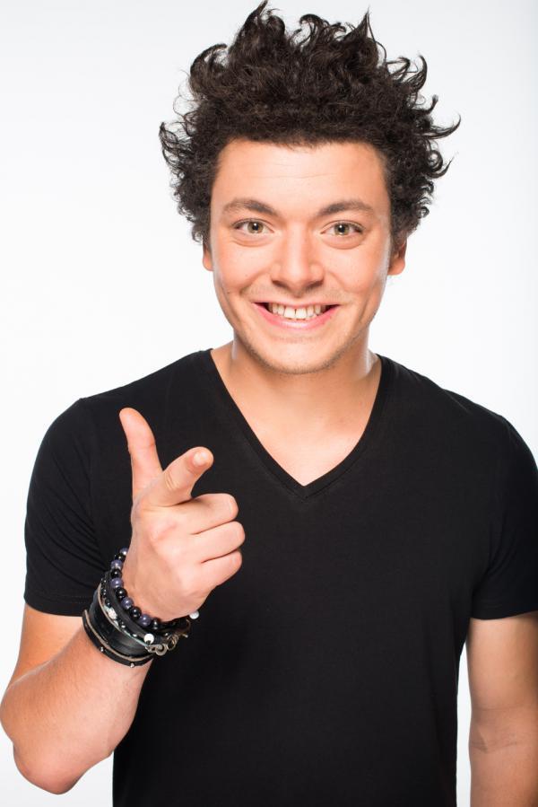 Kev Adams : Photo officielle