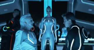 Tron - L'Héritage : Photo Michael Sheen, Garrett Hedlund