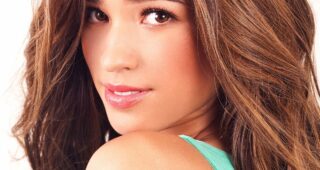 Kelsey Asbille : Photo officielle