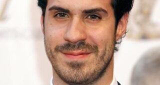 Simon Astier : Photo officielle