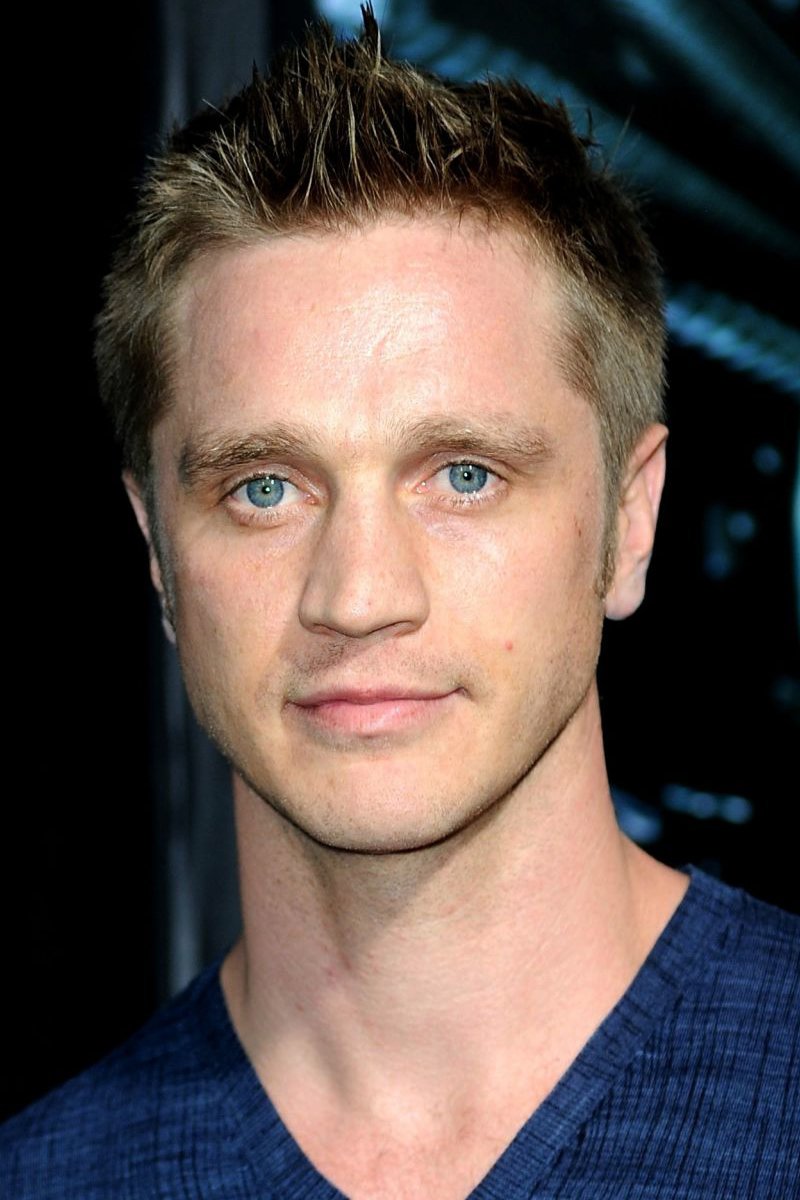 Devon Sawa : Photo officielle
