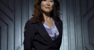 Max Pécas : président Mary McDonnell Battlestar Galactica