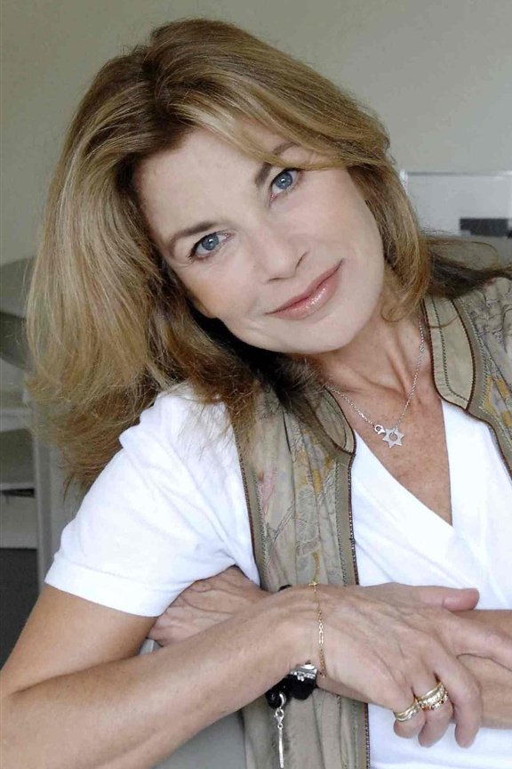 Nicole Calfan : Photo officielle