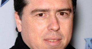 Sacha Gervasi : Photo officielle