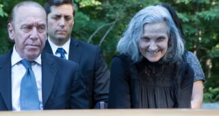 Stan Against Evil saison 1 : Photo