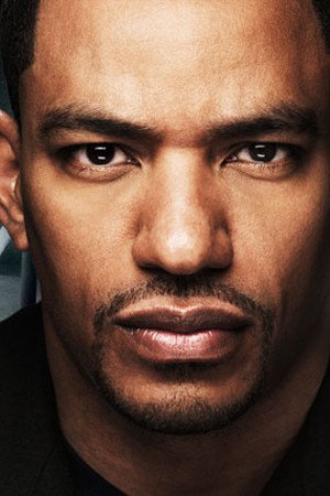 Laz Alonso : Photo officielle