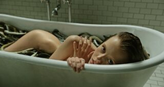 A Cure for Life : Photo Mia Goth