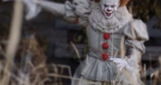 Ça : Bill Skarsgard remake