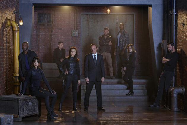 Agents of S.H.I.E.L.D. : Photo BJ Britt, Chloe Bennet, Iain De Caestecker, Ming-Na Wen, Clark Gregg, Nick Blood, Henry Simmons,