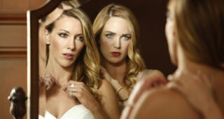 Arrow Saison 5 : Photo Katie Cassidy, Caity Lotz