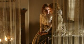 Le Village : Photo Bryce Dallas Howard