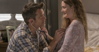 saison 1 : Photo Drew Barrymore, Timothy Olyphant