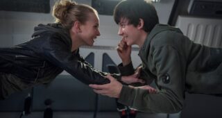 Un Monde entre nous : Photo Asa Butterfield, Britt Robertson