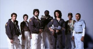 Photo Sigourney Weaver, Yaphet Kotto, Tom Skerritt, John Hurt, Ian Holm, Veronica Cartwright, Harry Dean Stanton