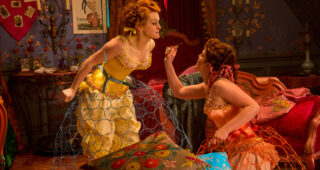 Cendrillon : Photo Holliday Grainger