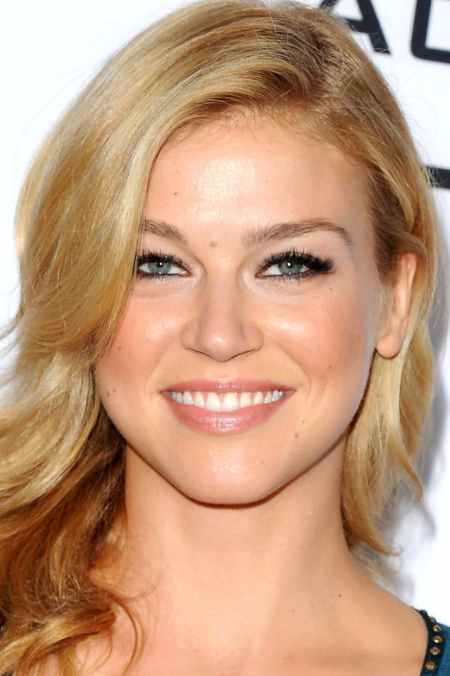 Adrianne Palicki : Photo officielle