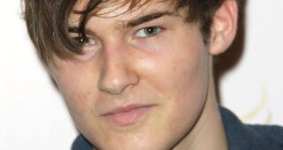 Justin Prentice : Photo officielle