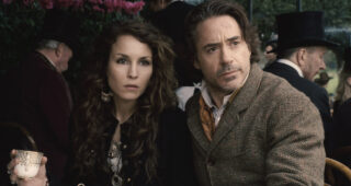 Sherlock Holmes : Jeu d'ombres : Photo Robert Downey Jr., Noomi Rapace