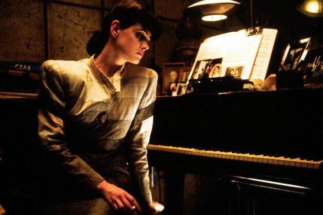 Photo Sean Young