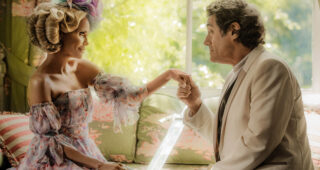 saison 1 : Photo Ian McShane, Kristin Chenoweth