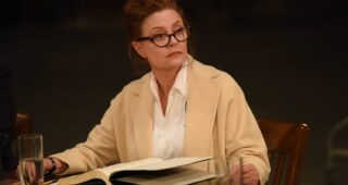 saison 1 : Photo Susan Sarandon