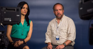 San Andreas : Photo Paul Giamatti, Archie Panjabi