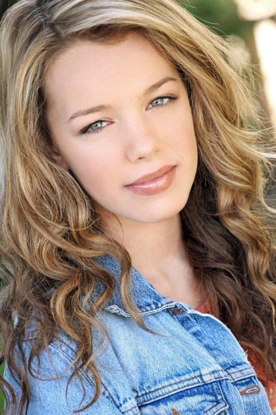 Sadie Calvano : Photo officielle