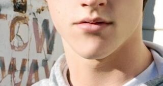 Shane Harper : Photo officielle