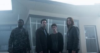 The Mist : Photo Morgan Spector, Okezie Morro, Danica Curcic, Russell Posner